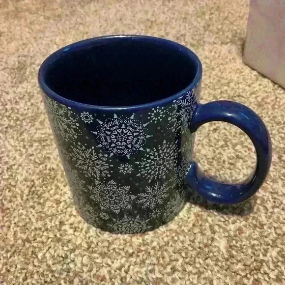 Snowflake coffee mug - Picture 2 of 5